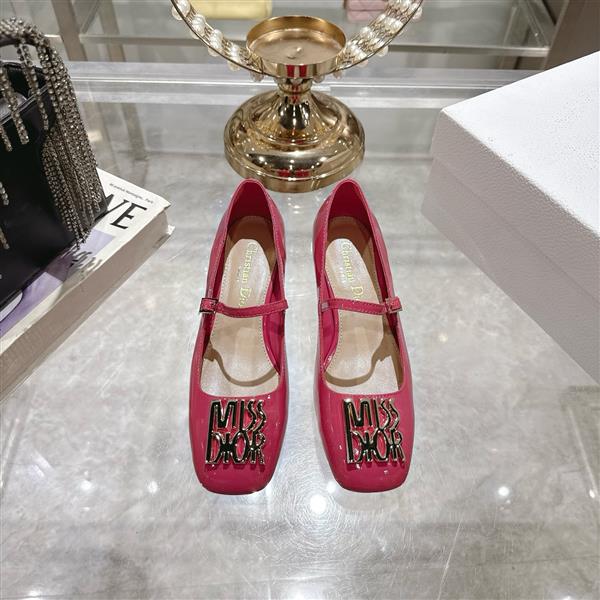 20251127171539675 270